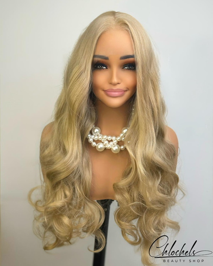 Perruque Blond Miel Ondulée – Élégance & Douceur